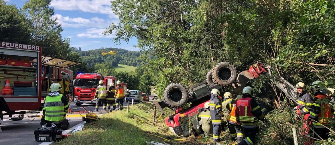 Baggerunfall auf der Straße