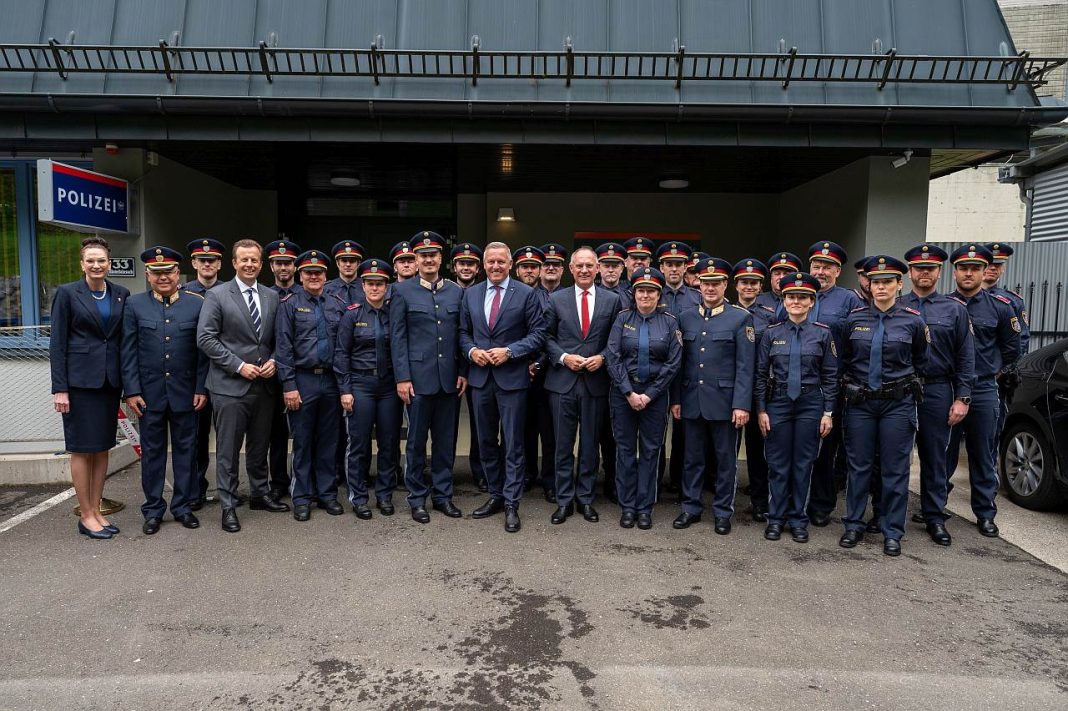 Autobahnpolizeiinspektion Gleinalm Eröffnung